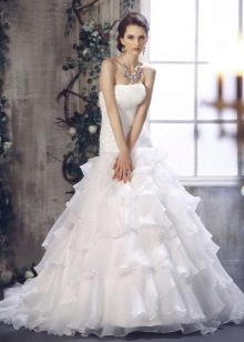 Сватбена рокля с перла