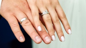 Сватбени пръстени от бяло злато