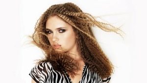 Гофриране на средна коса: характеристики на избор и стайлинг
