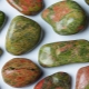 Unakit: характеристики и свойства на камъка