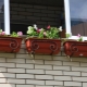Скоби за балконски чекмеджета: сортове и препоръки