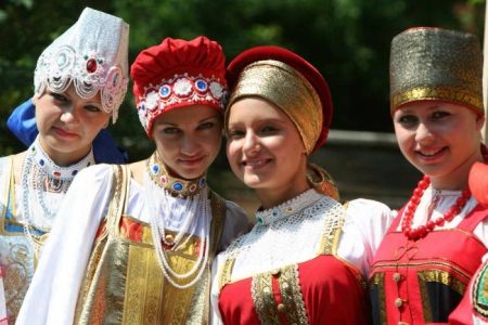 Аксесоари и бижута за руски сарафан