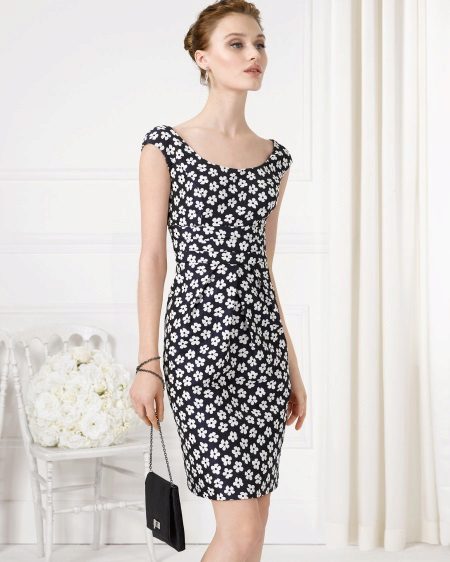 Лятна рокля Chanel черно-бяла